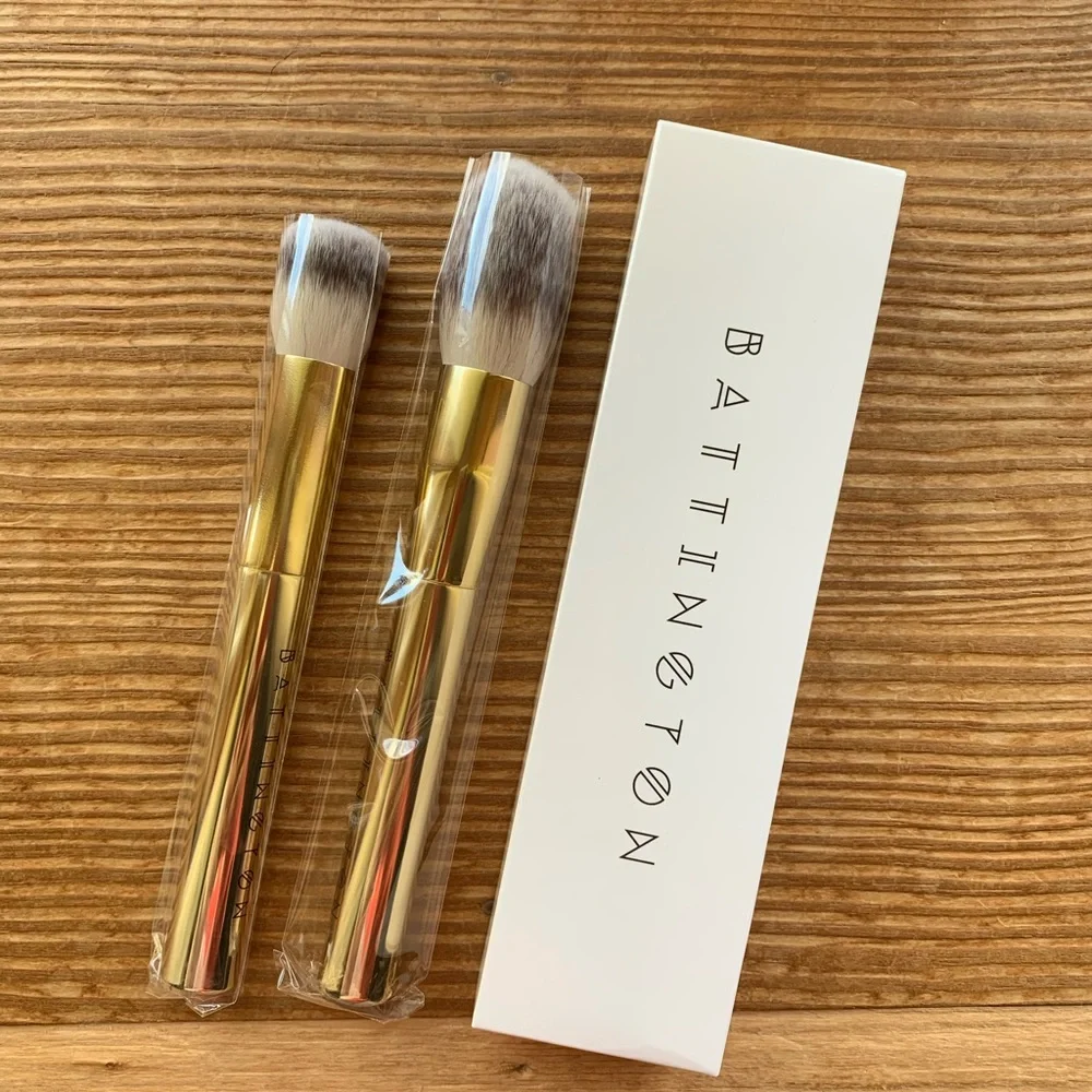 🎉HP x 2🎉 New 2 Battington Face Makeup Brushes
